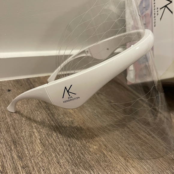 Ava Kensington Luxury 7 Photon Mask (NWT) - Picture 2 of 5